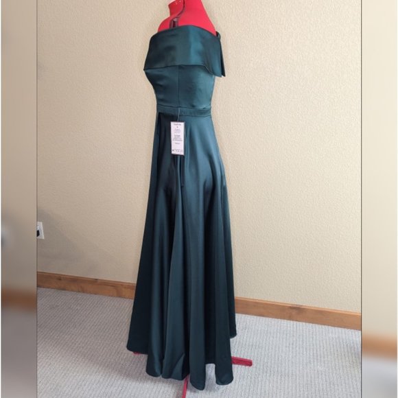 XSCAPE - EMERALD GREEN SATIN OFF SHOULDER GOWN-DRAPED NECK - Picture 3 of 7